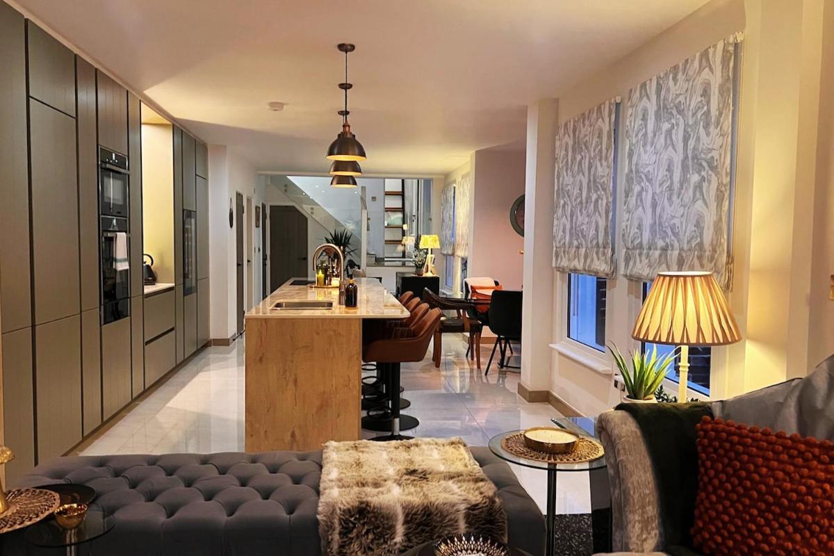 The River House - Designer Home Teddington Bagian luar foto